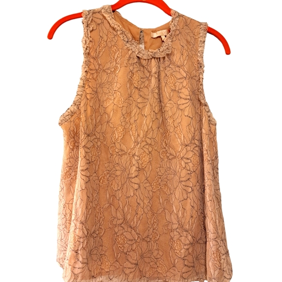 Wayf Tops - WAYF LACE FLORAL TANK TOP IN SIZE M